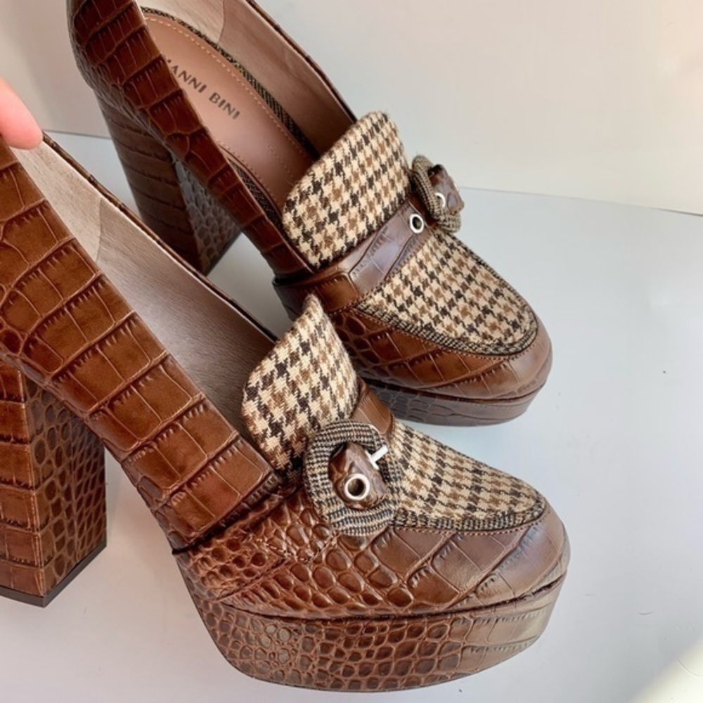 Gianni Bini Eveonne Platform Loafers - Picture 8 of 16
